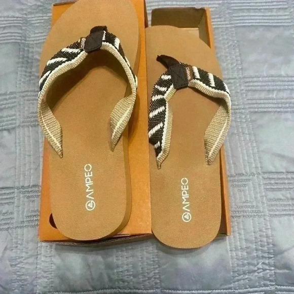 Ampeo Flip Flops - Picture 1 of 3